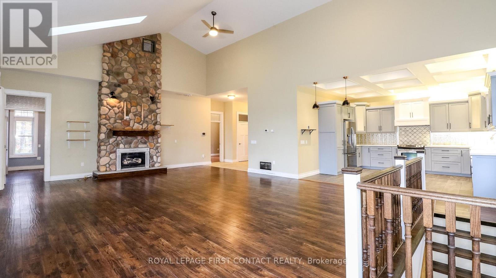 2 PORTER LANE - 21