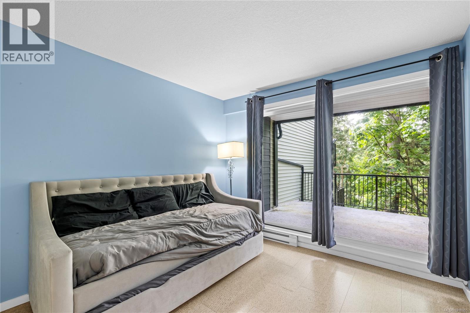 10 111 Wall St, Nanaimo