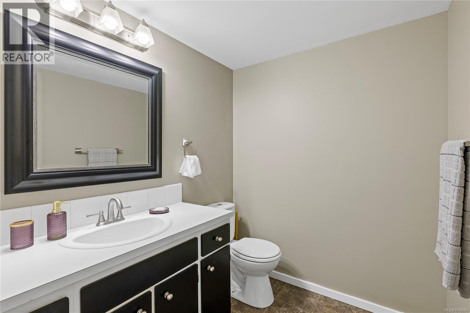 10 111 Wall St, Nanaimo