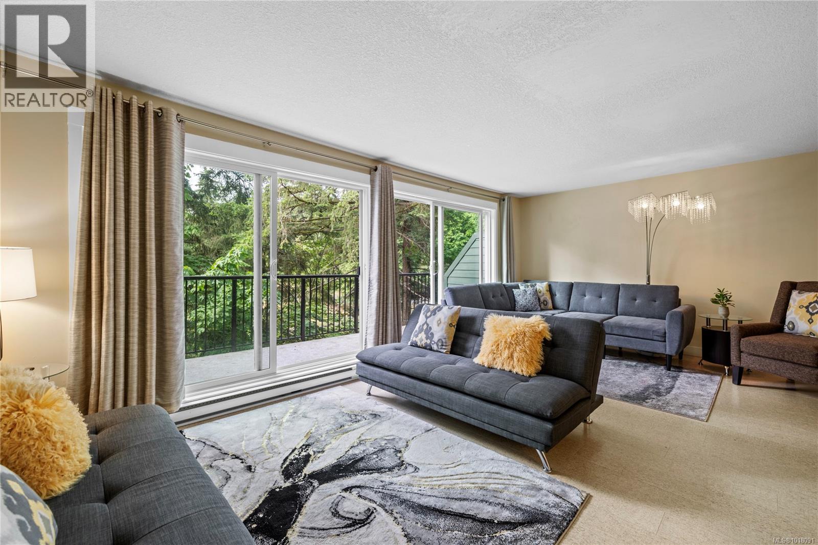 10 111 Wall St, Nanaimo