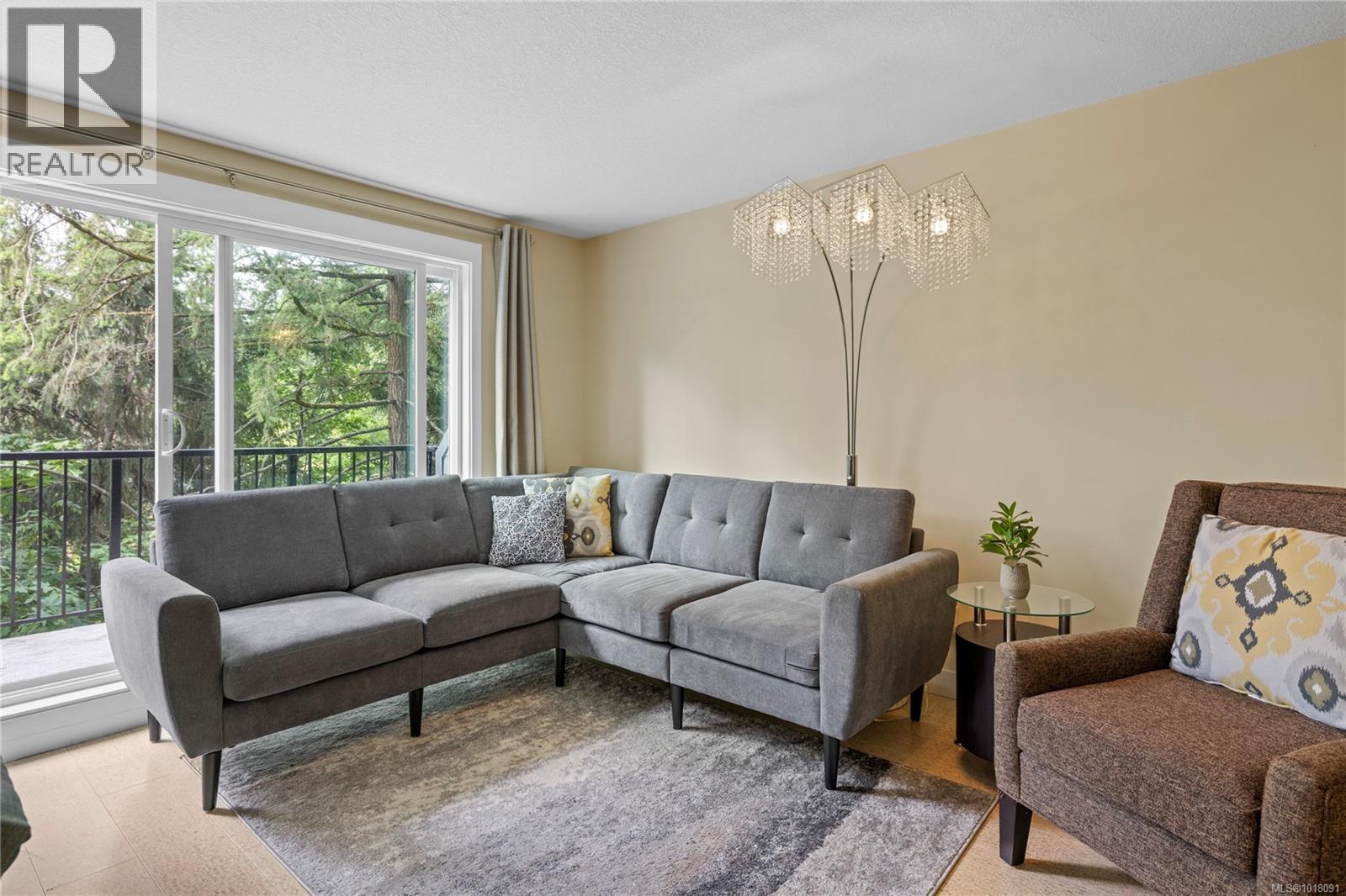 10 111 Wall St, Nanaimo