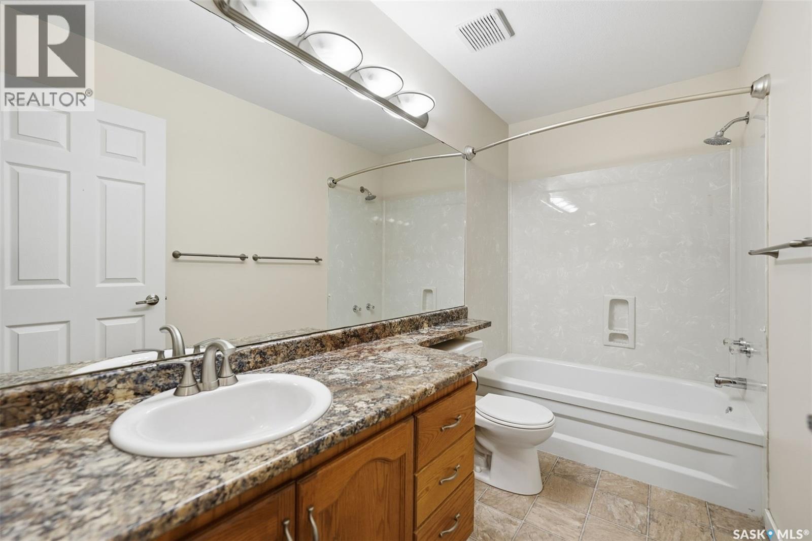 Single Family House Bi-level for Sale in   Heritage CRESCENT Saskatoon 