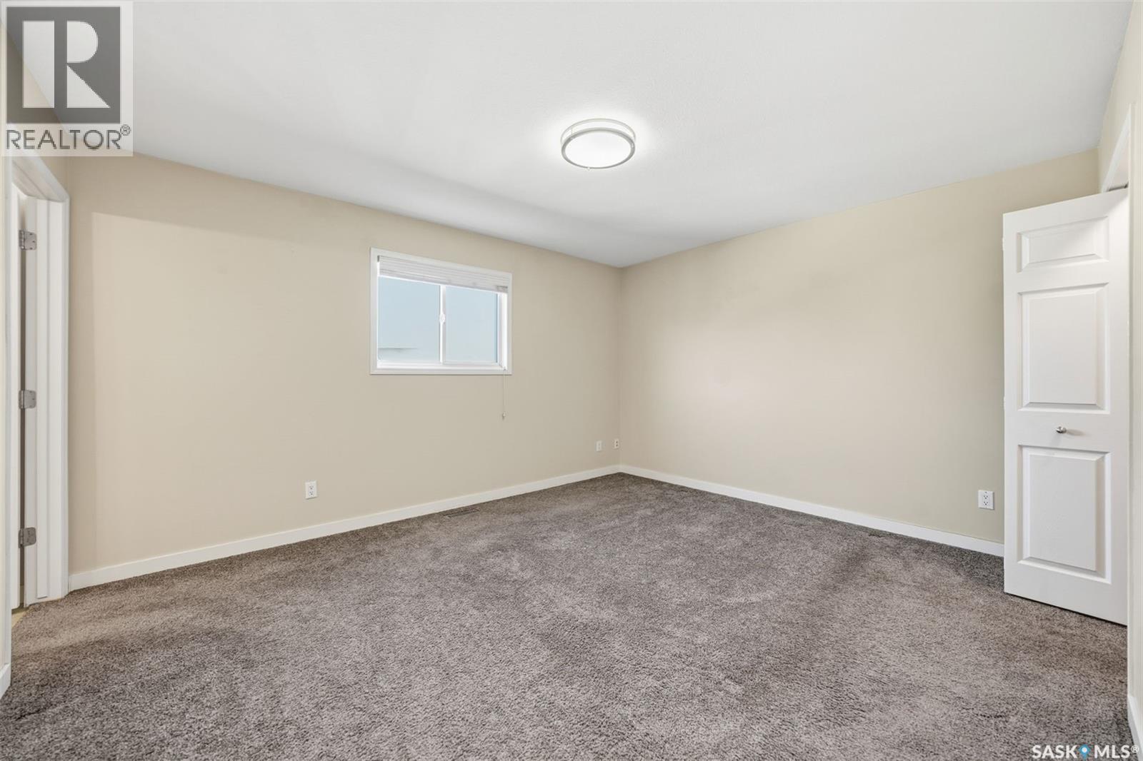 Single Family House Bi-level for Sale in   Heritage CRESCENT Saskatoon 