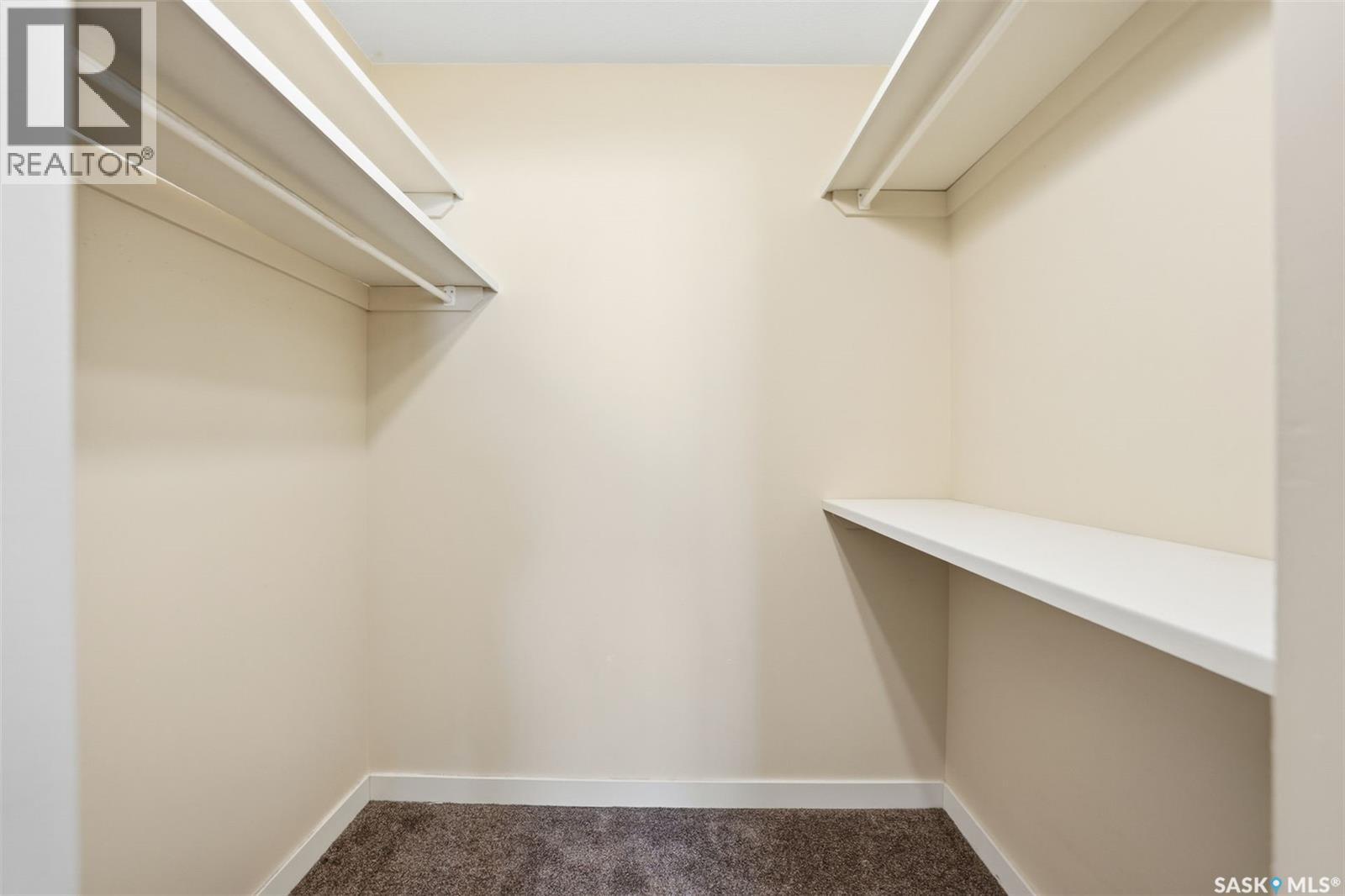 Single Family House Bi-level for Sale in   Heritage CRESCENT Saskatoon 