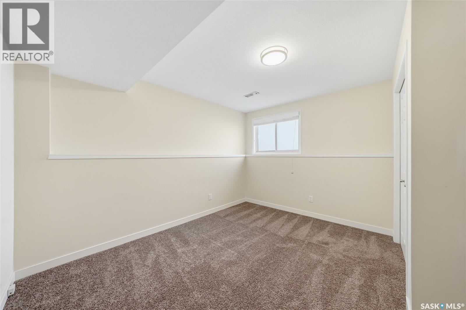 Single Family House Bi-level for Sale in   Heritage CRESCENT Saskatoon 