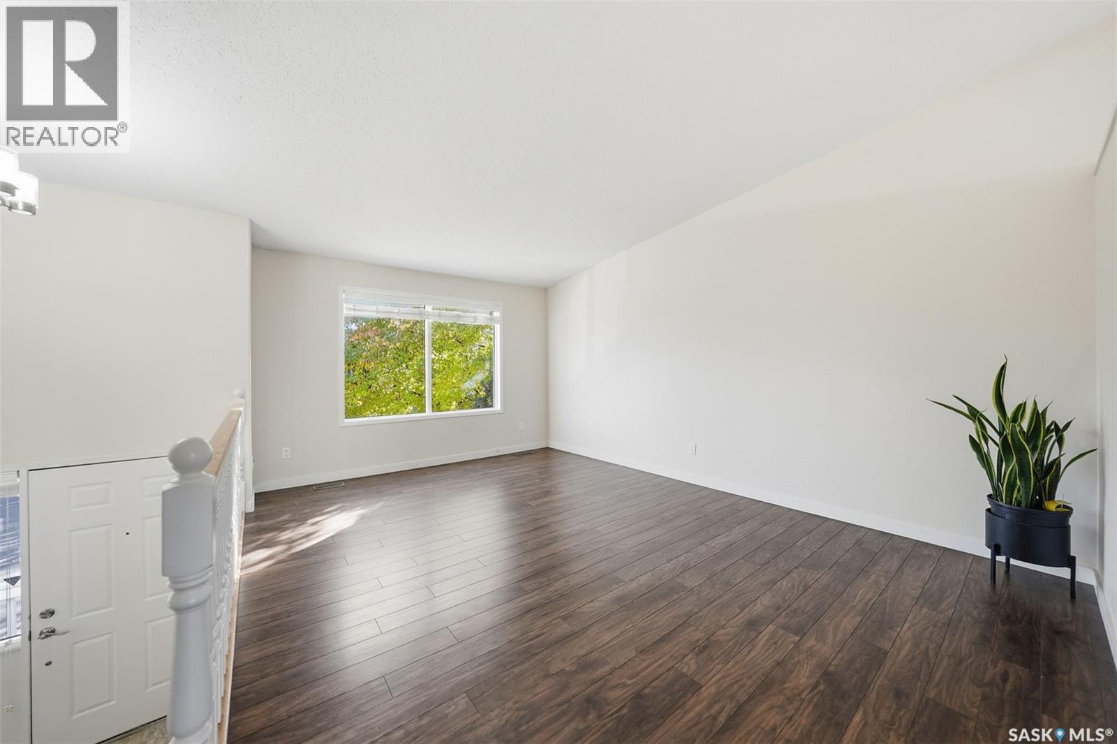 Single Family House Bi-level for Sale in   Heritage CRESCENT Saskatoon 