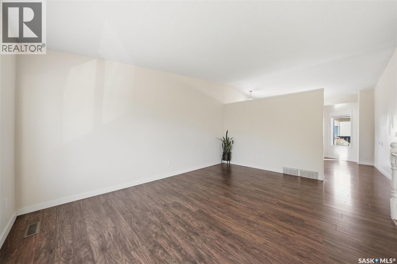 Single Family House Bi-level for Sale in   Heritage CRESCENT Saskatoon 