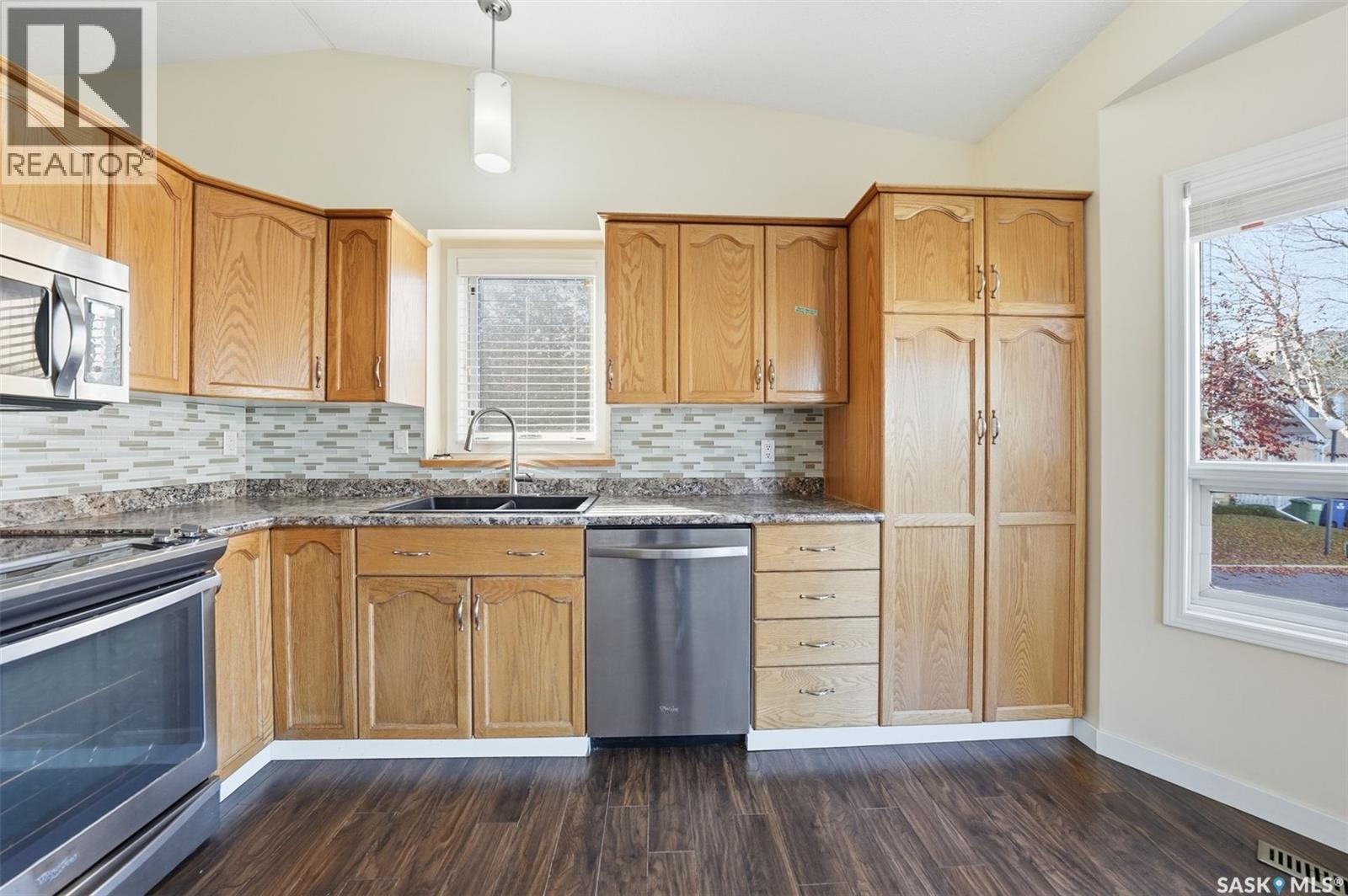 Single Family House Bi-level for Sale in   Heritage CRESCENT Saskatoon 