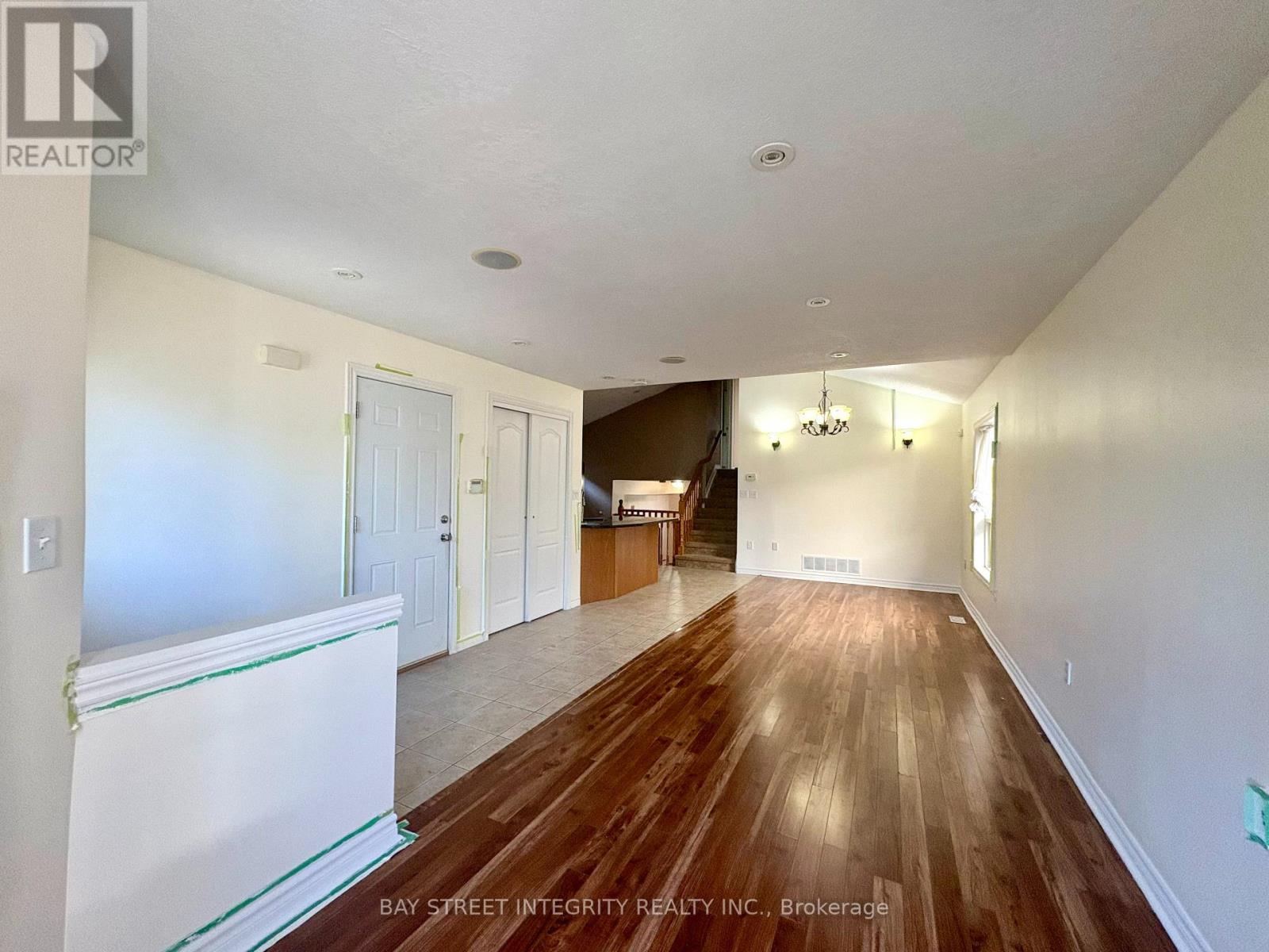 Single Family House for Sale in  BRIAROSE PLACE Hamilton (Mountview) 