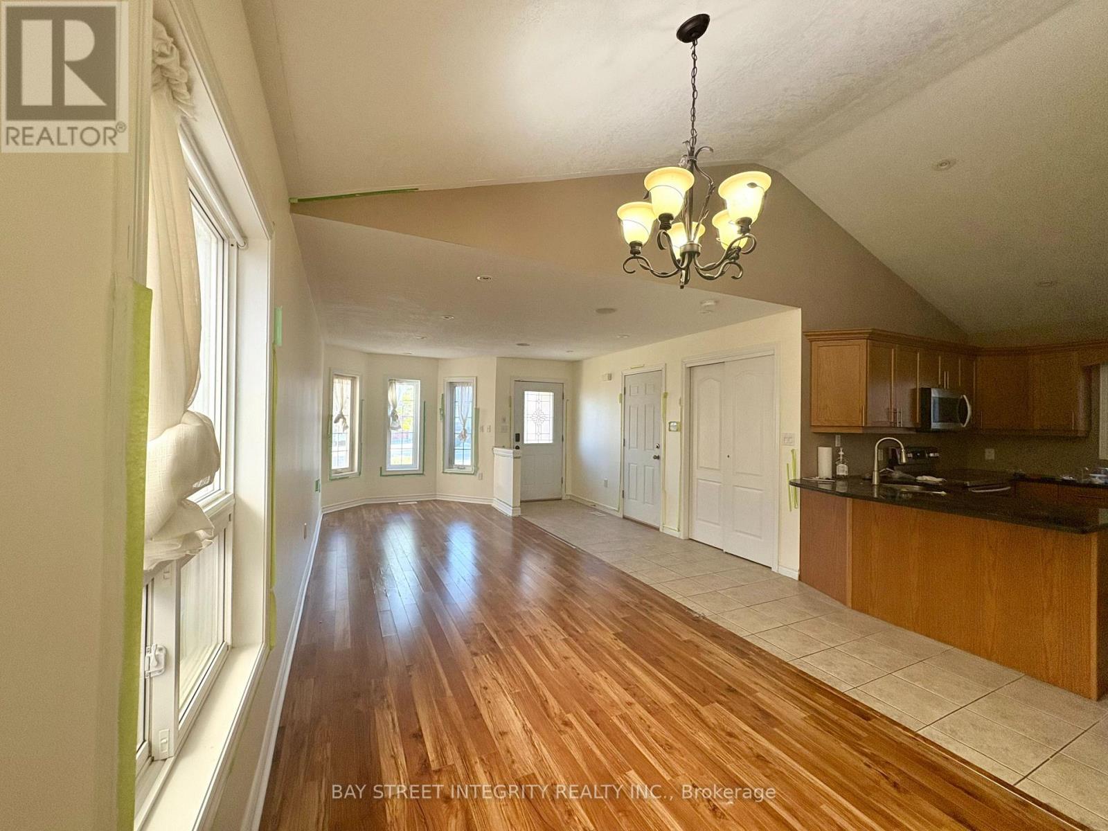 Single Family House for Sale in  BRIAROSE PLACE Hamilton (Mountview) 