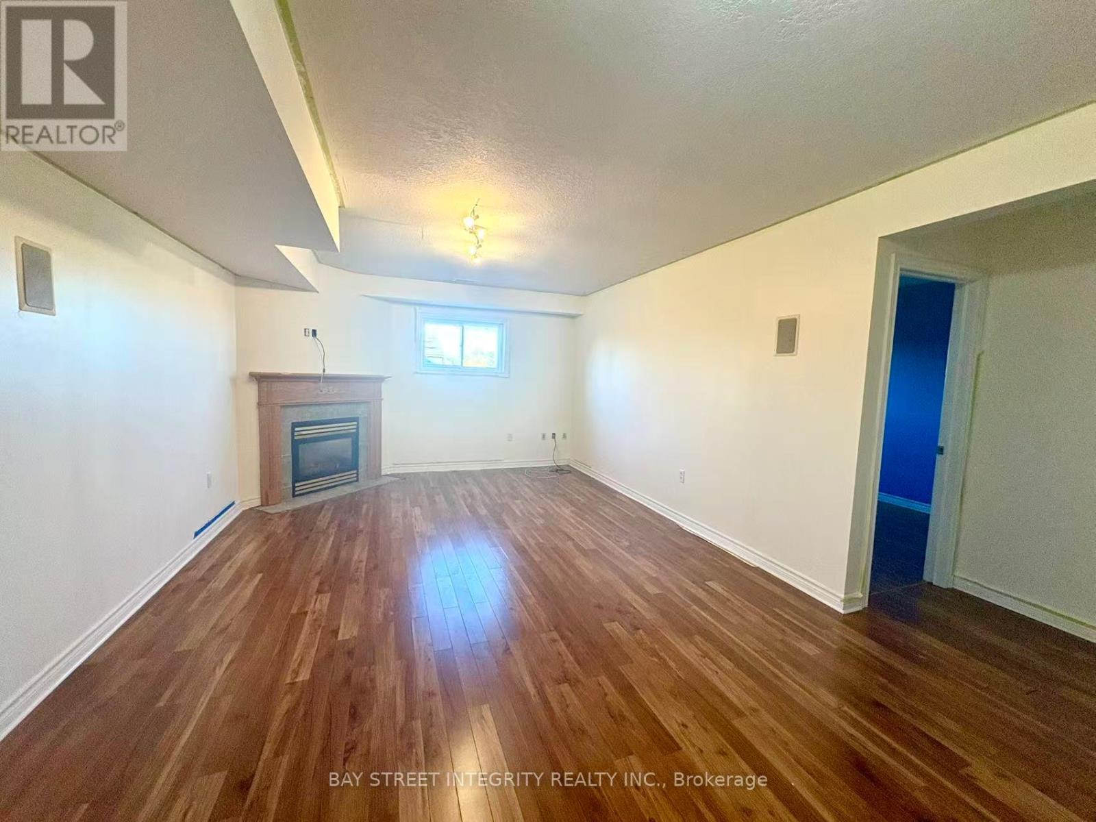 Single Family House for Sale in  BRIAROSE PLACE Hamilton (Mountview) 