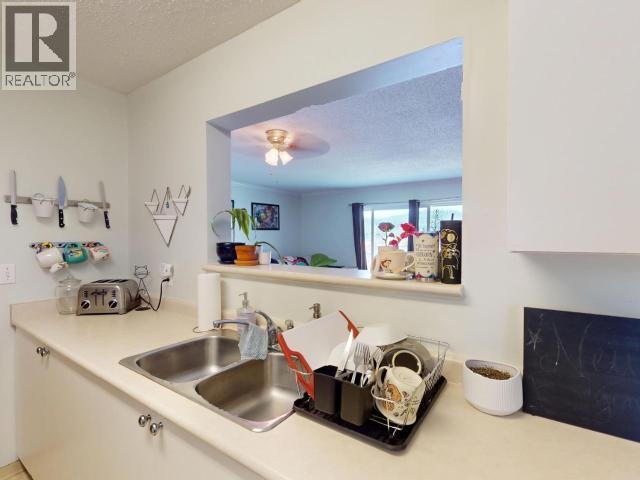 307-5700 WILLOW AVE, Powell River