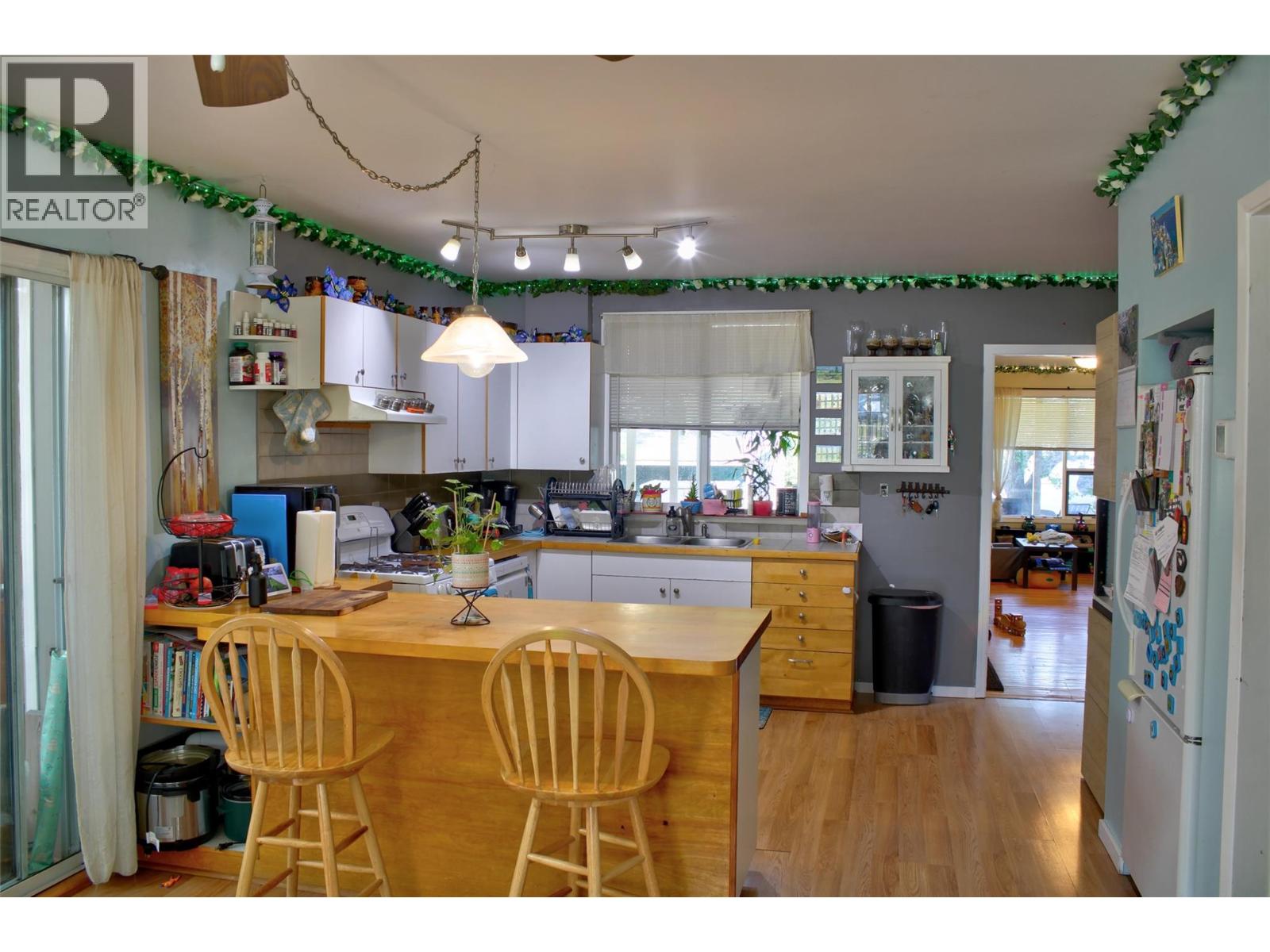 1134 Thompson Avenue, Chase