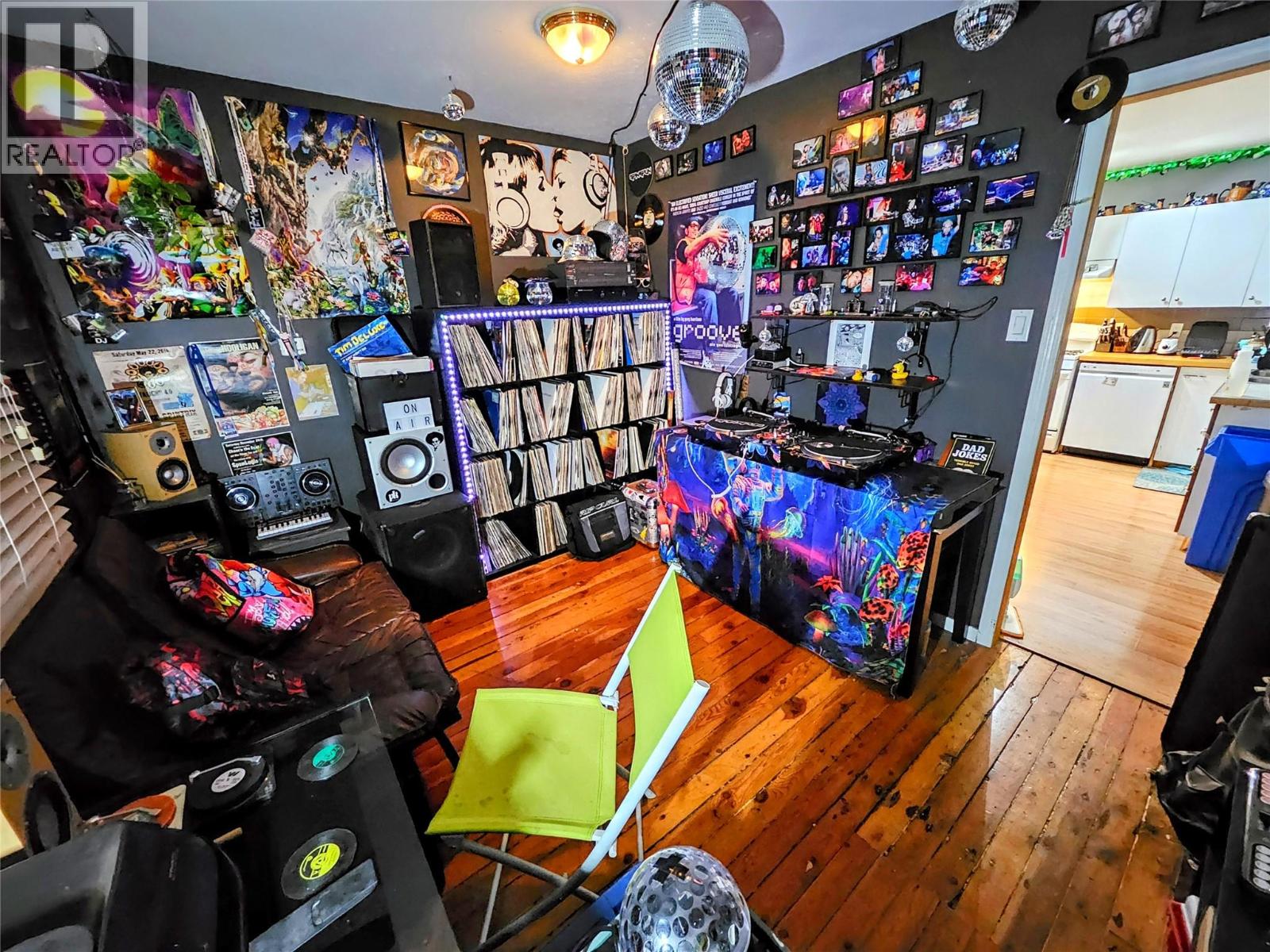 1134 Thompson Avenue, Chase