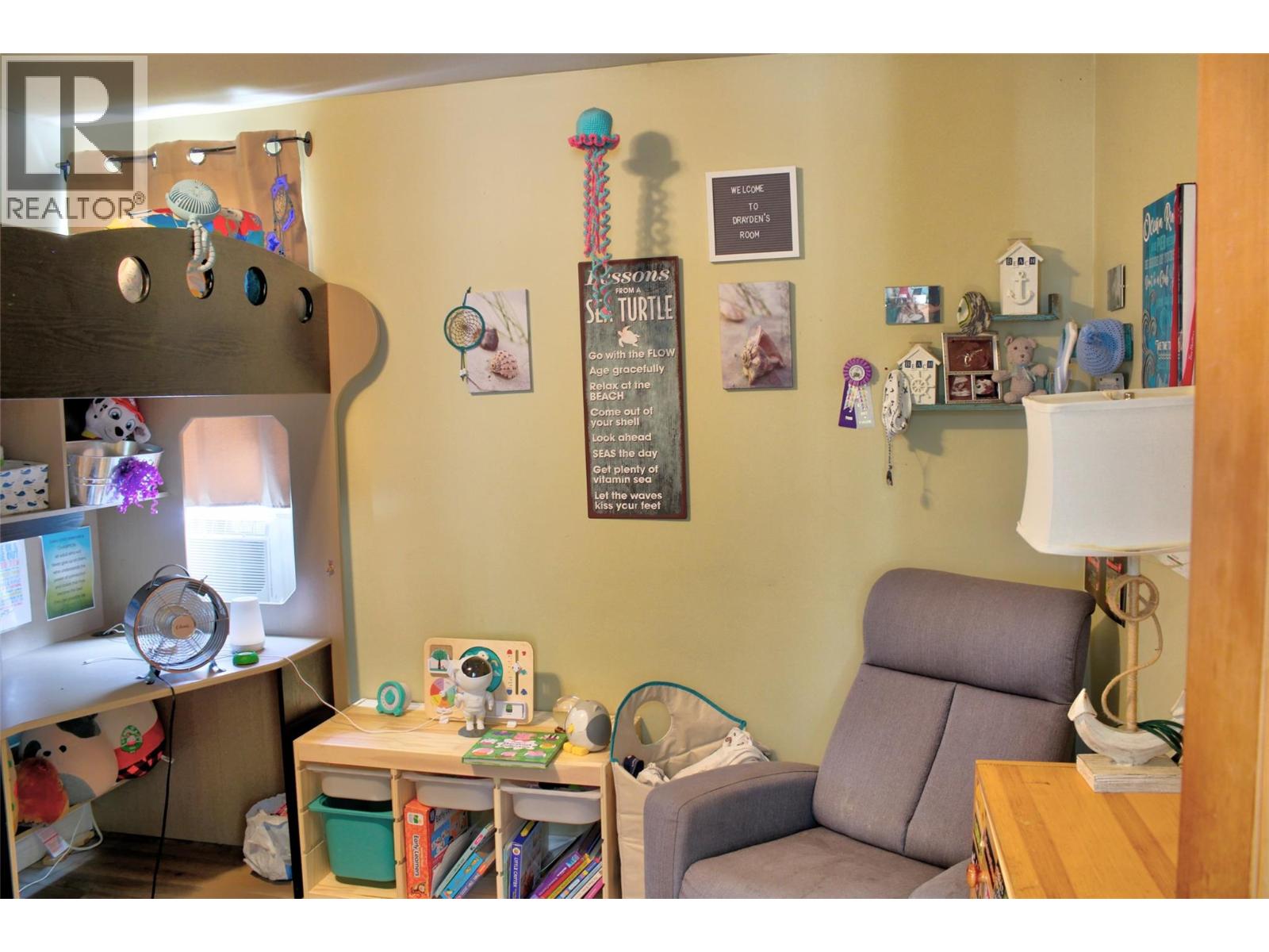 1134 Thompson Avenue, Chase