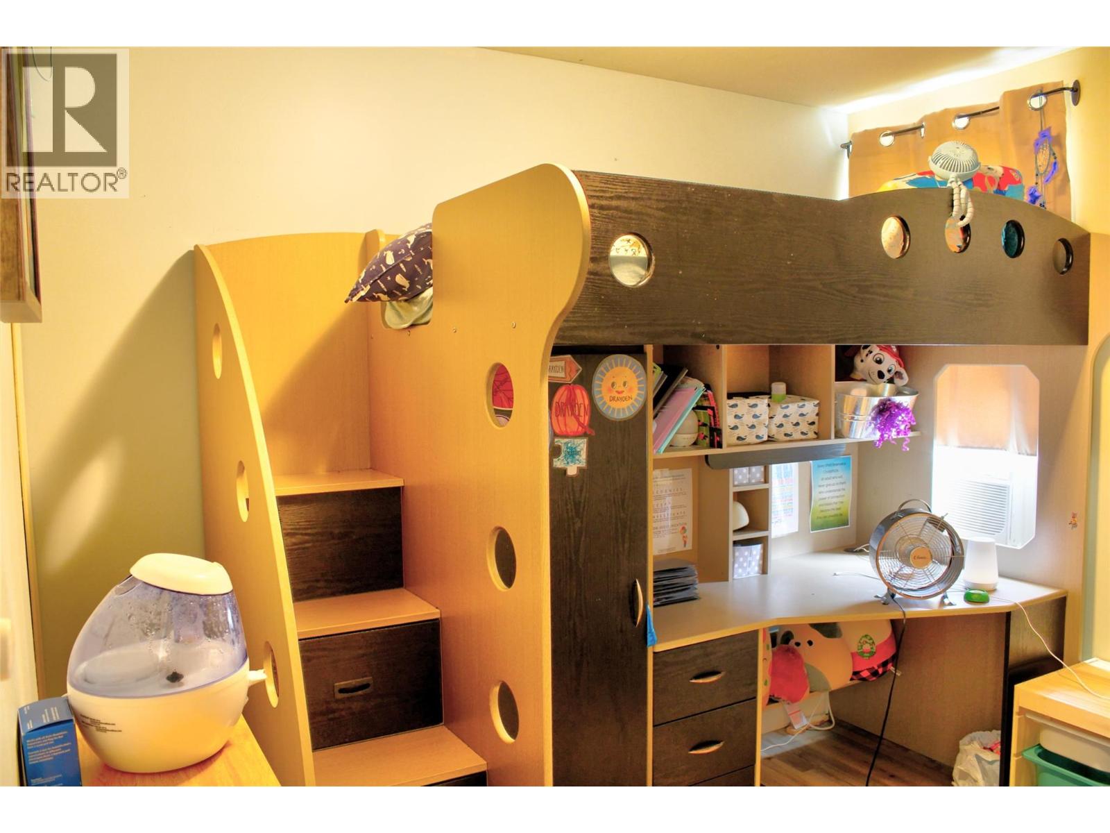 1134 Thompson Avenue, Chase