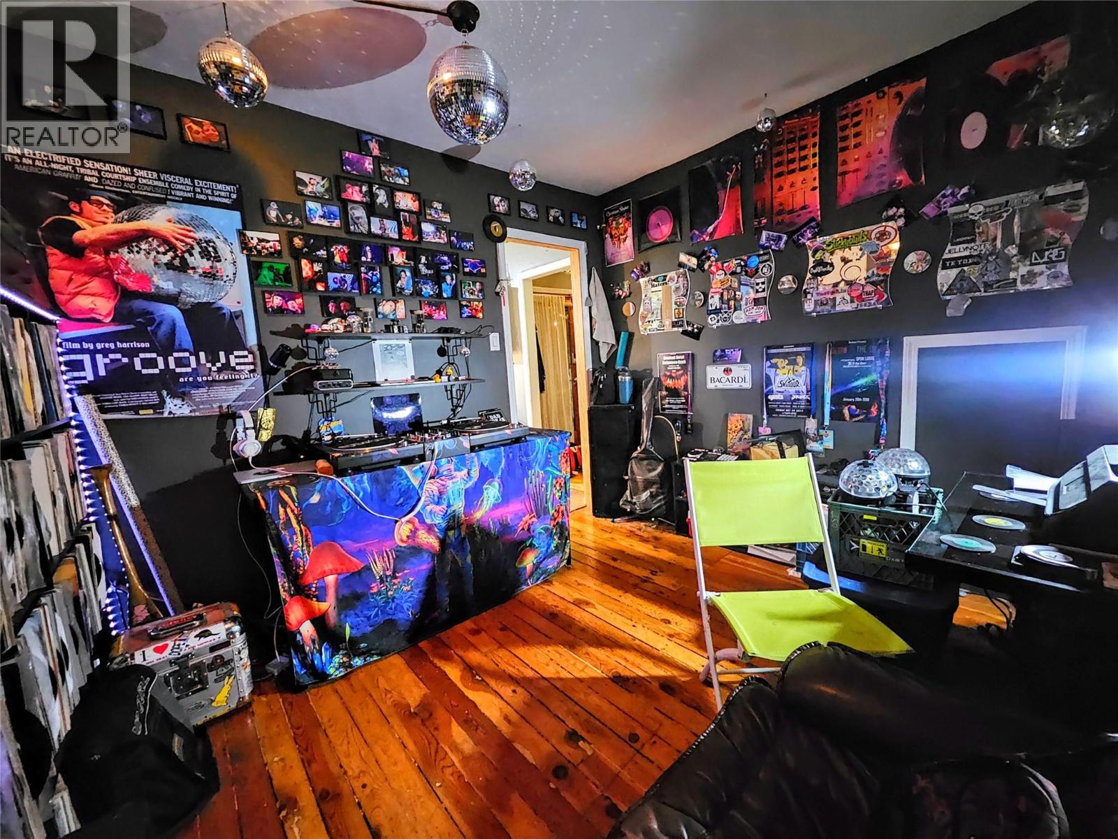 1134 Thompson Avenue, Chase