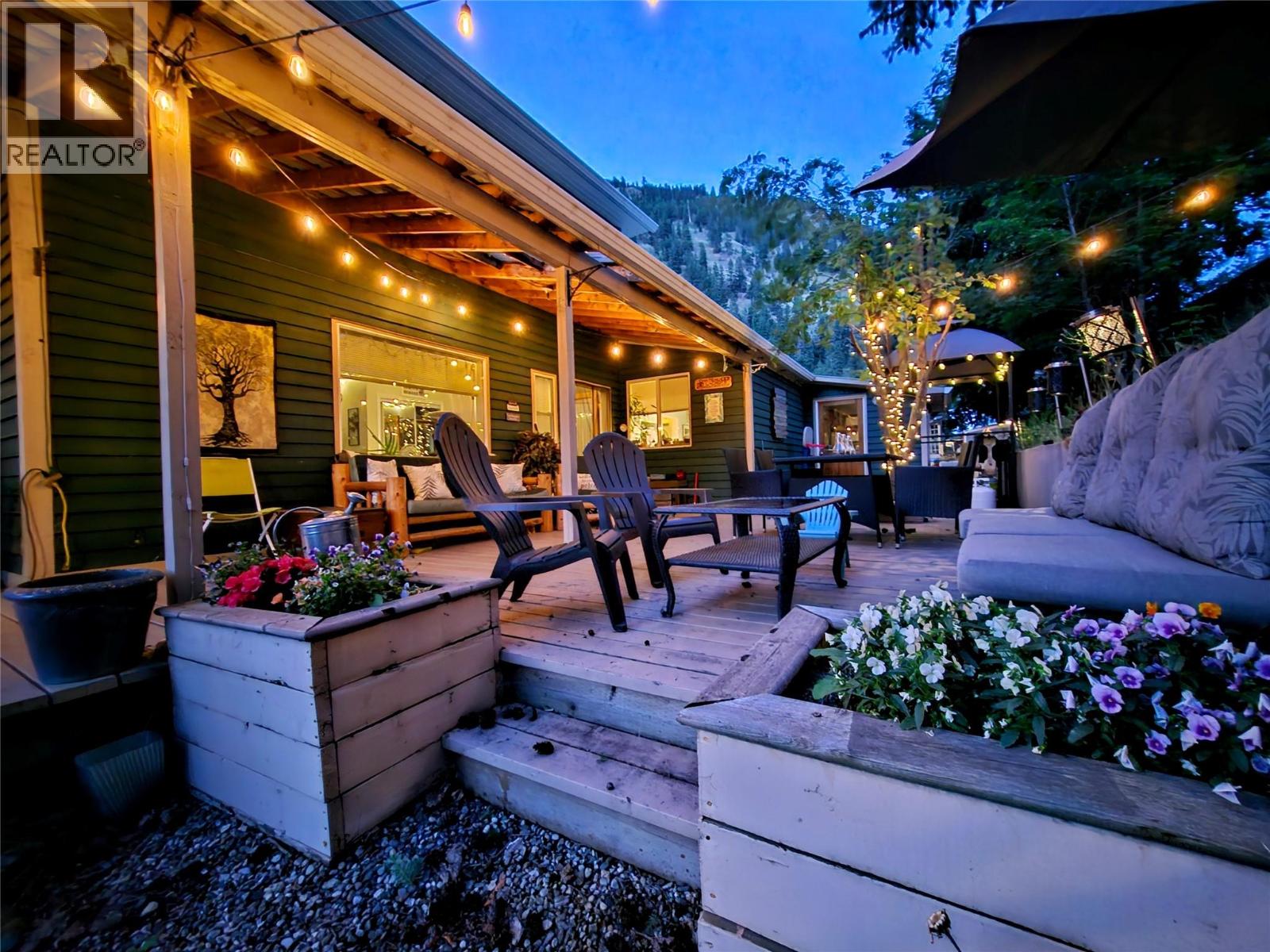 1134 Thompson Avenue, Chase