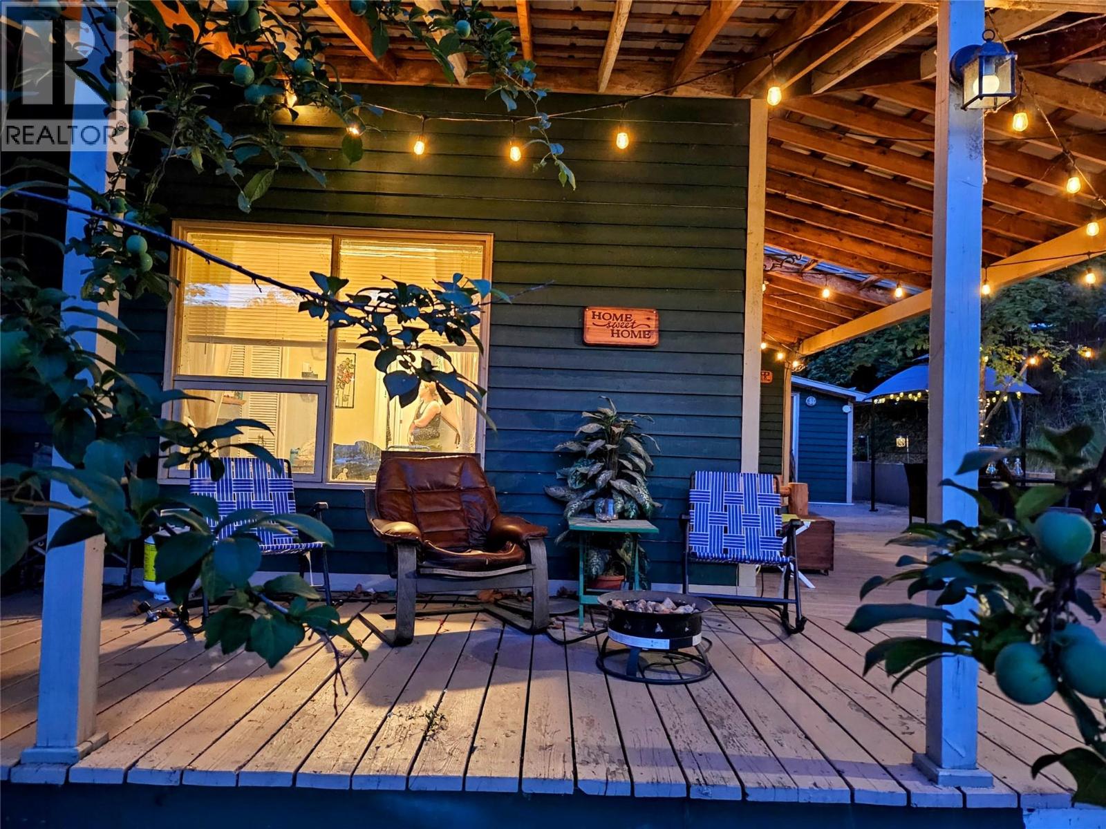 1134 Thompson Avenue, Chase