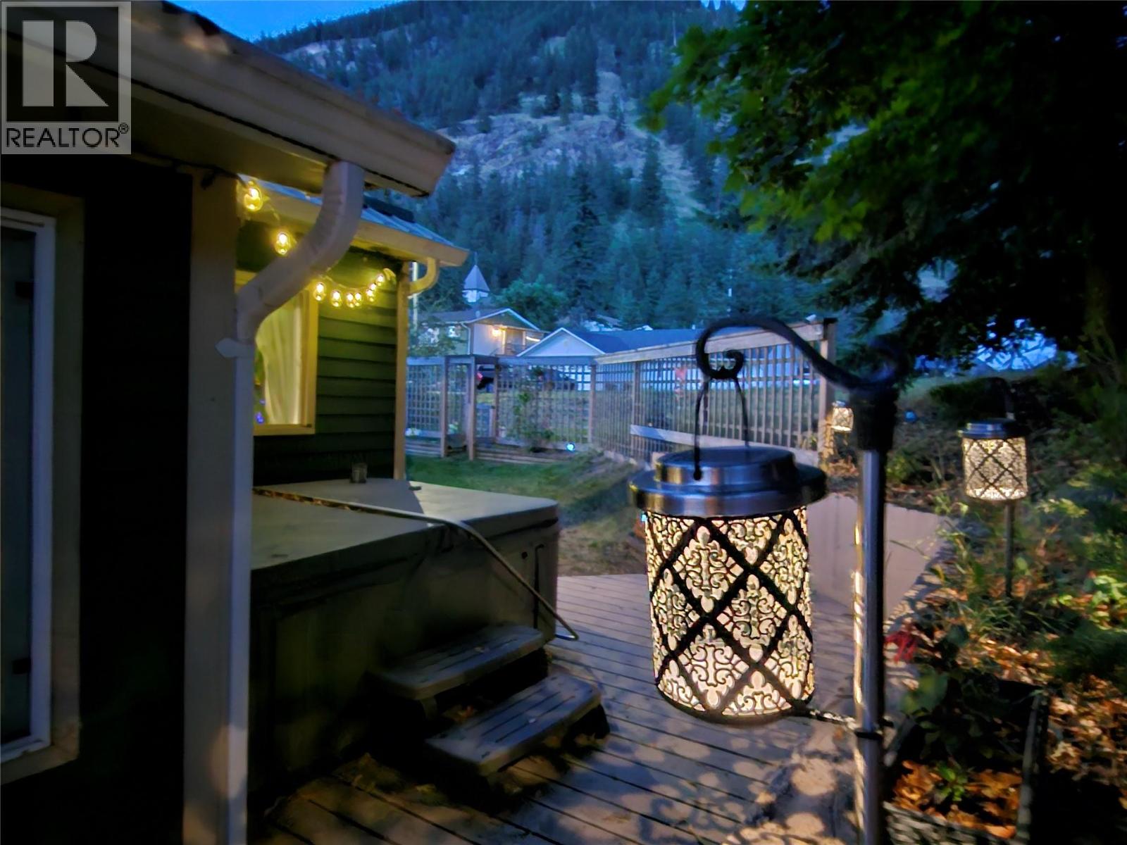 1134 Thompson Avenue, Chase