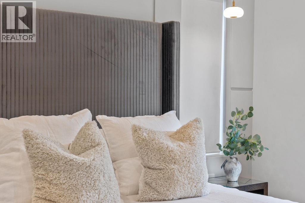 1 4549 W 11TH AVENUE, Vancouver