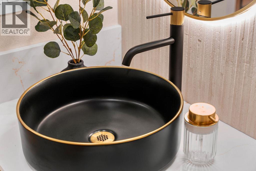 1 4549 W 11TH AVENUE, Vancouver