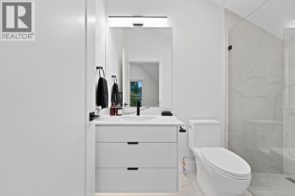 1 4549 W 11TH AVENUE, Vancouver