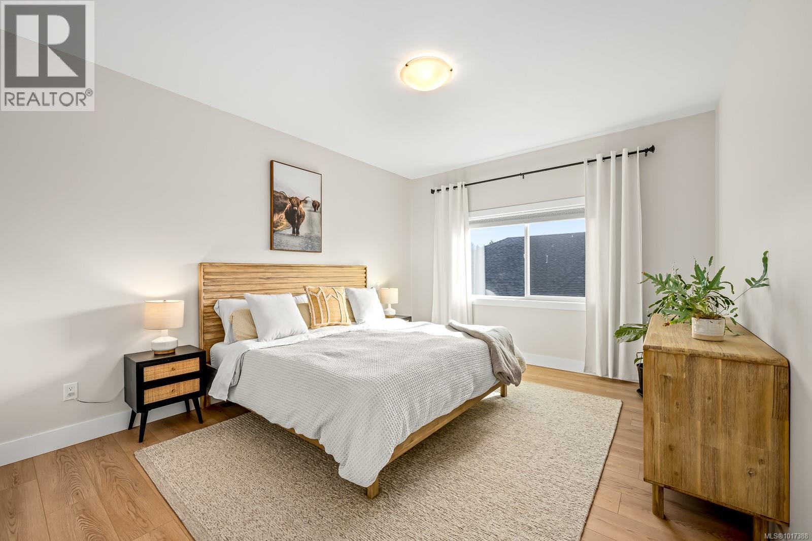 864 Grumman Pl, Comox