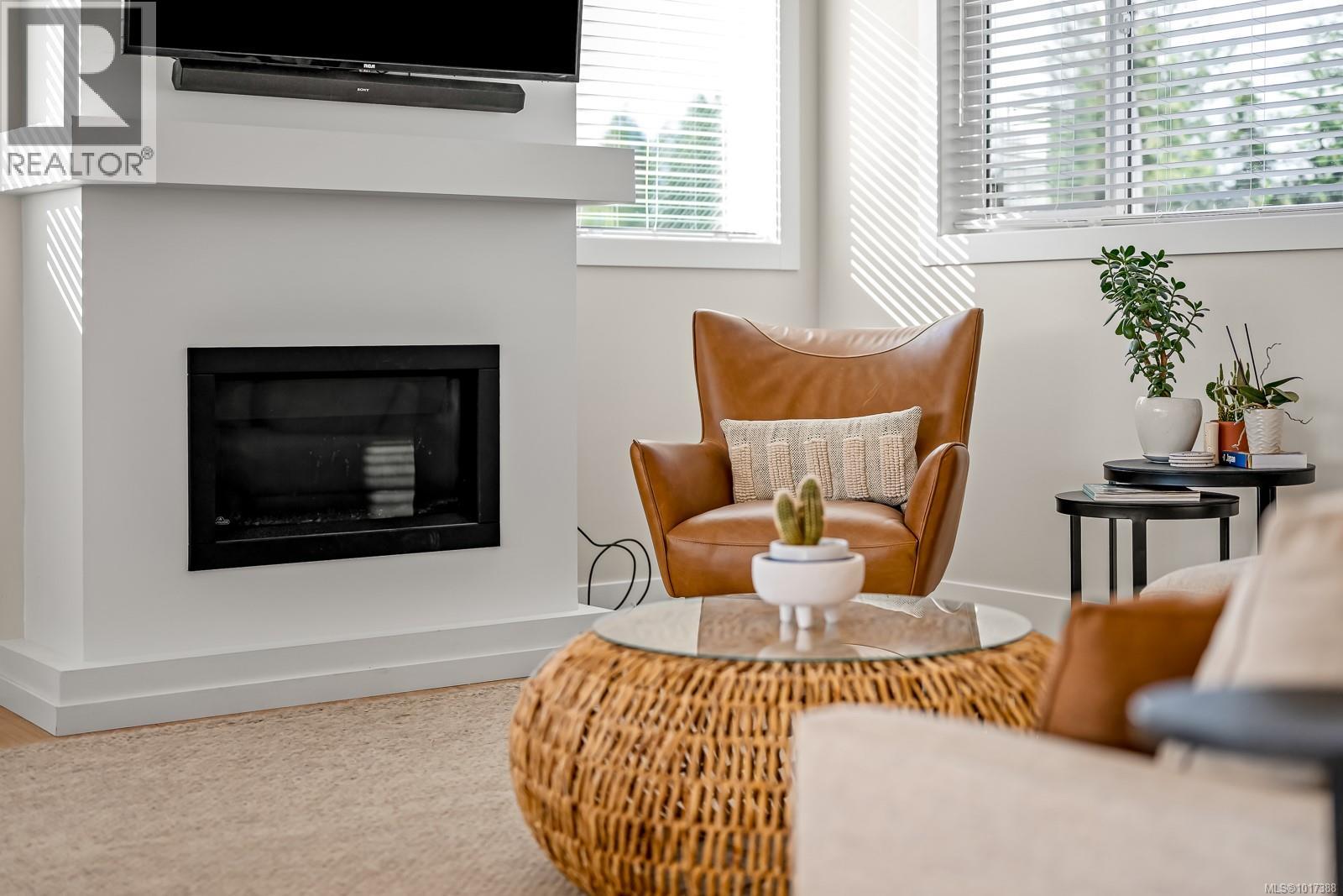 864 Grumman Pl, Comox