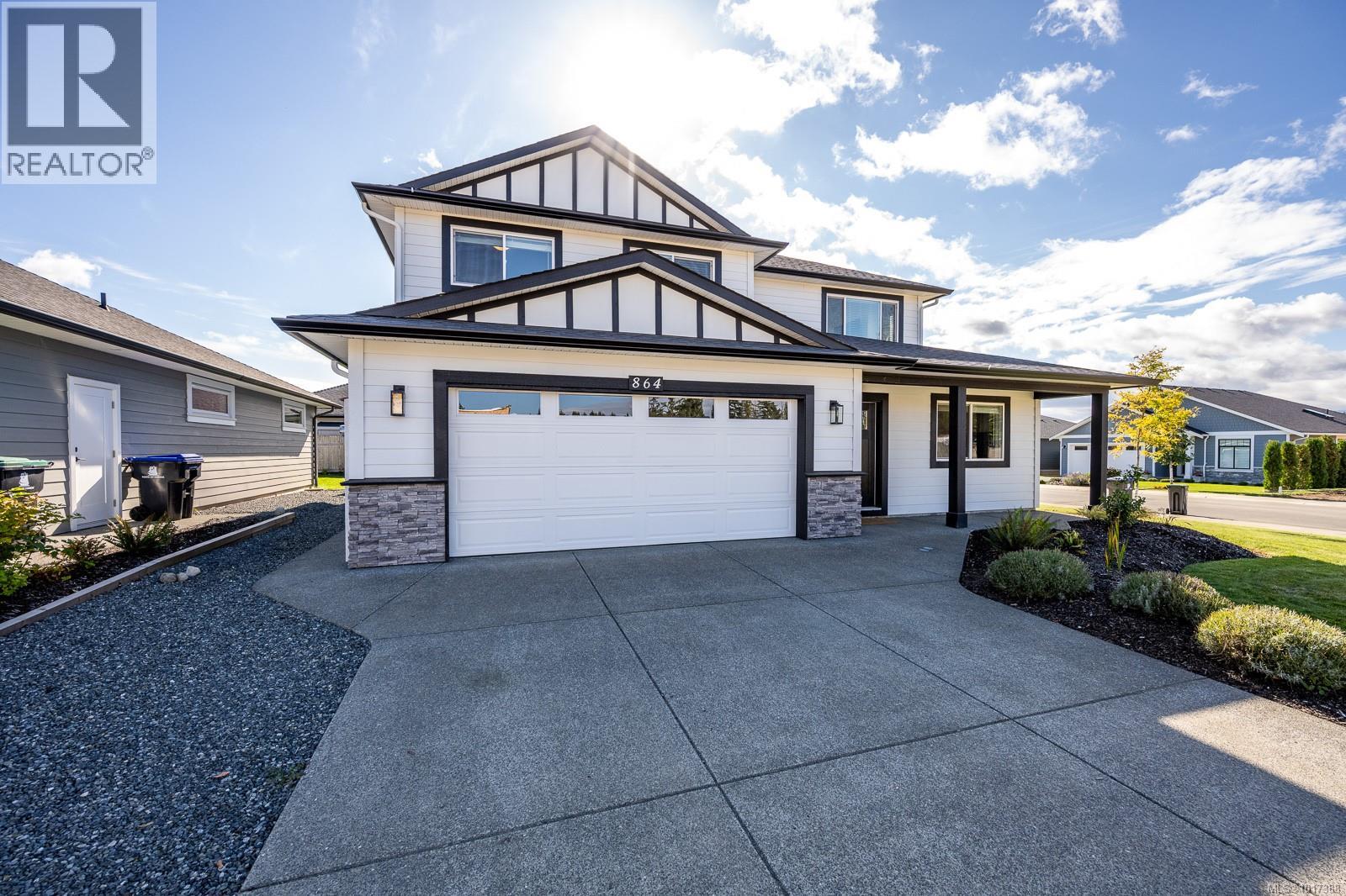 864 Grumman Pl, Comox