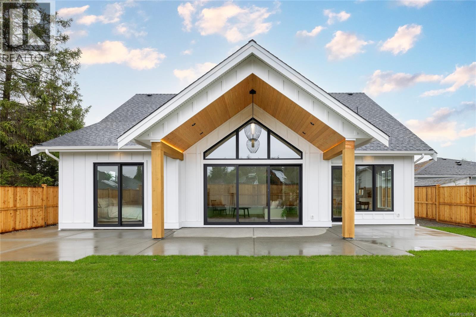 327 Wisteria St, Parksville