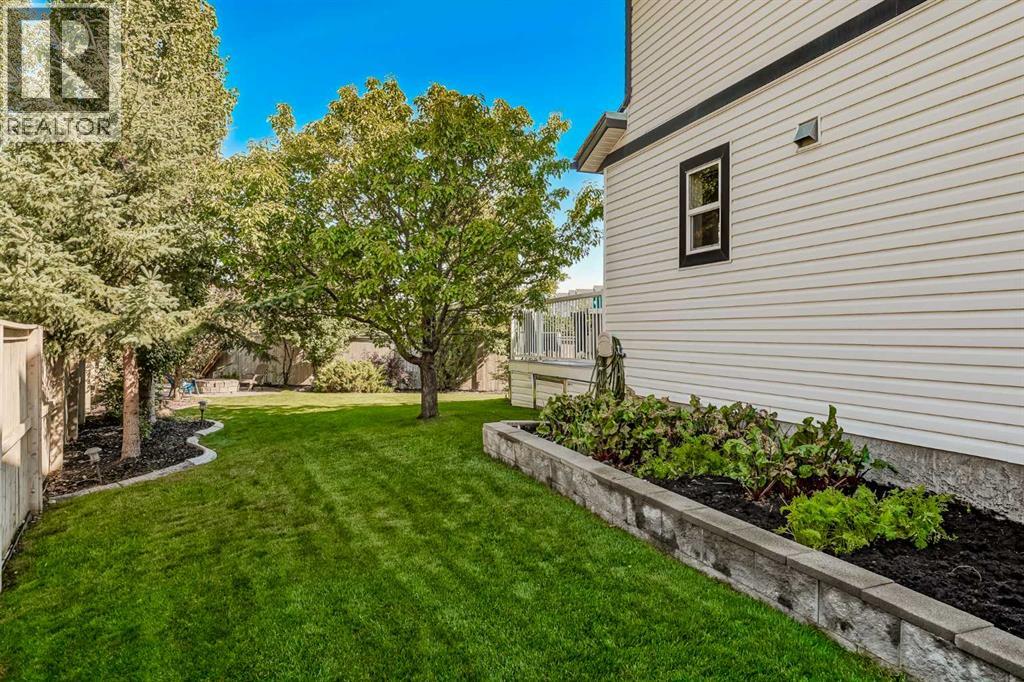 Single Family House for Sale in  Douglas Glen Manor SE Douglasdale/Glen Calgary 