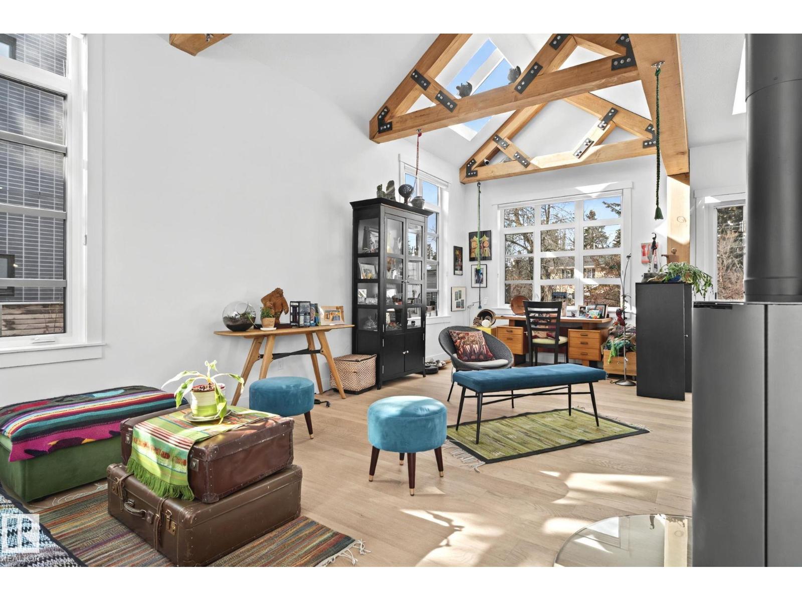 7222 119 ST NW, Edmonton