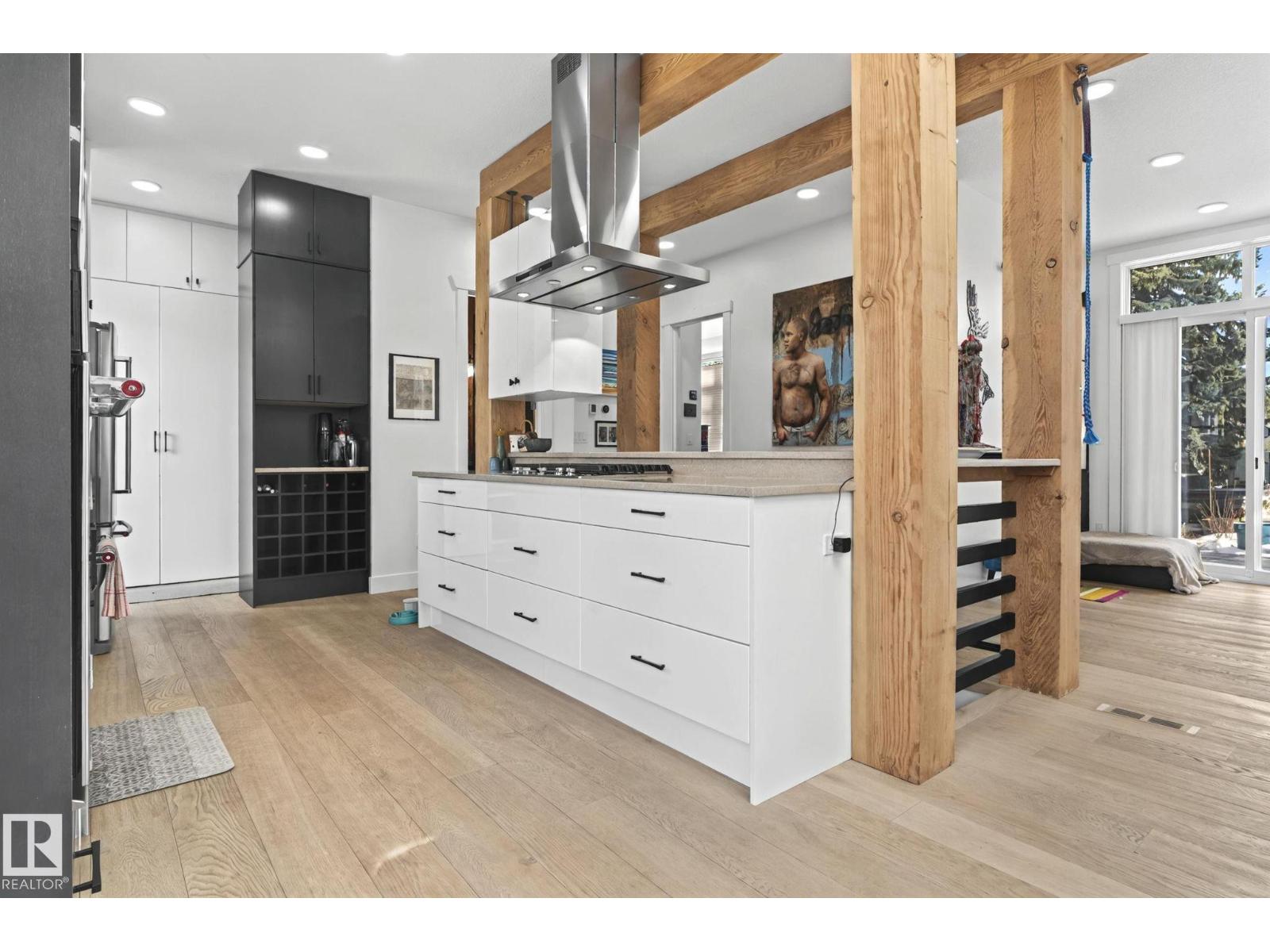 7222 119 ST NW, Edmonton