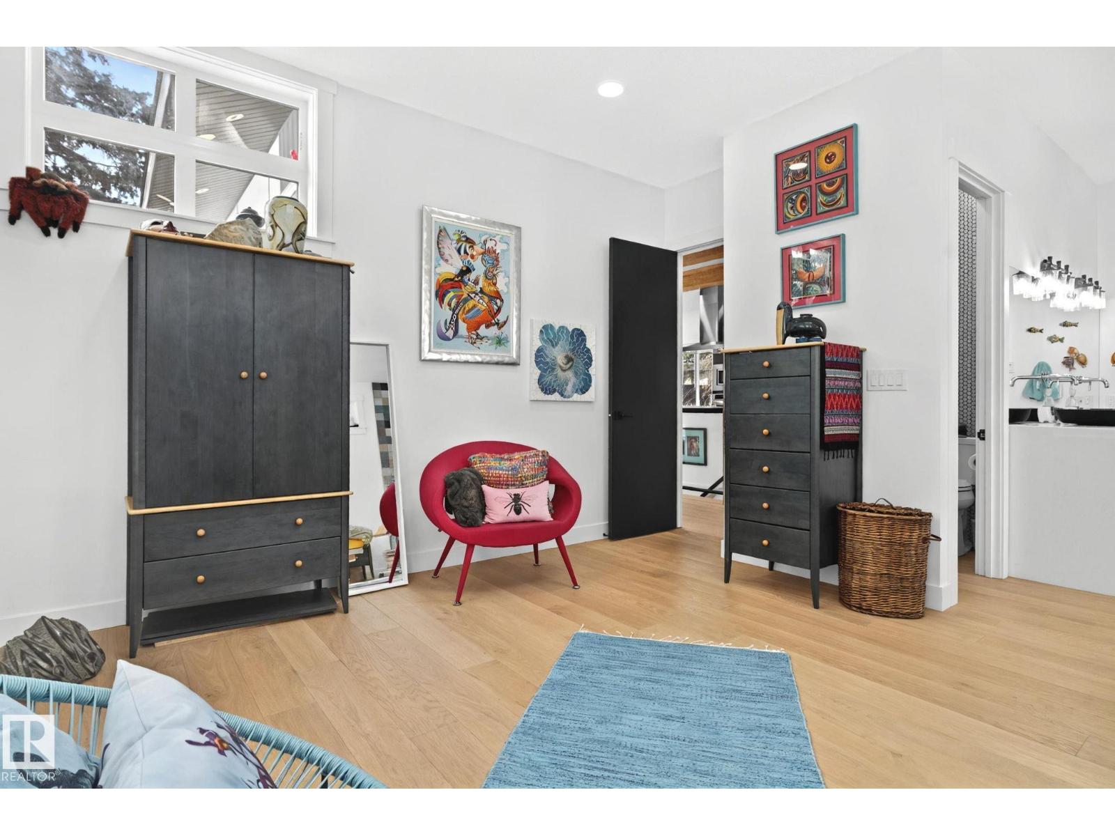 7222 119 ST NW, Edmonton