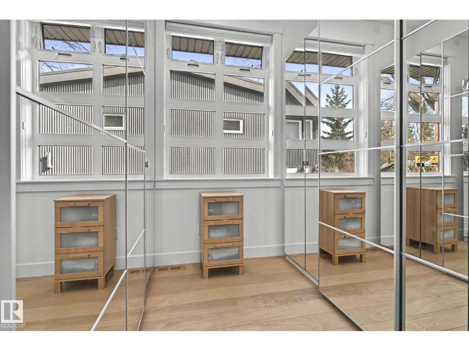 7222 119 ST NW, Edmonton