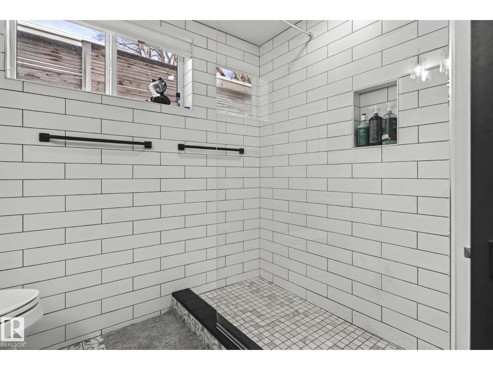 7222 119 ST NW, Edmonton