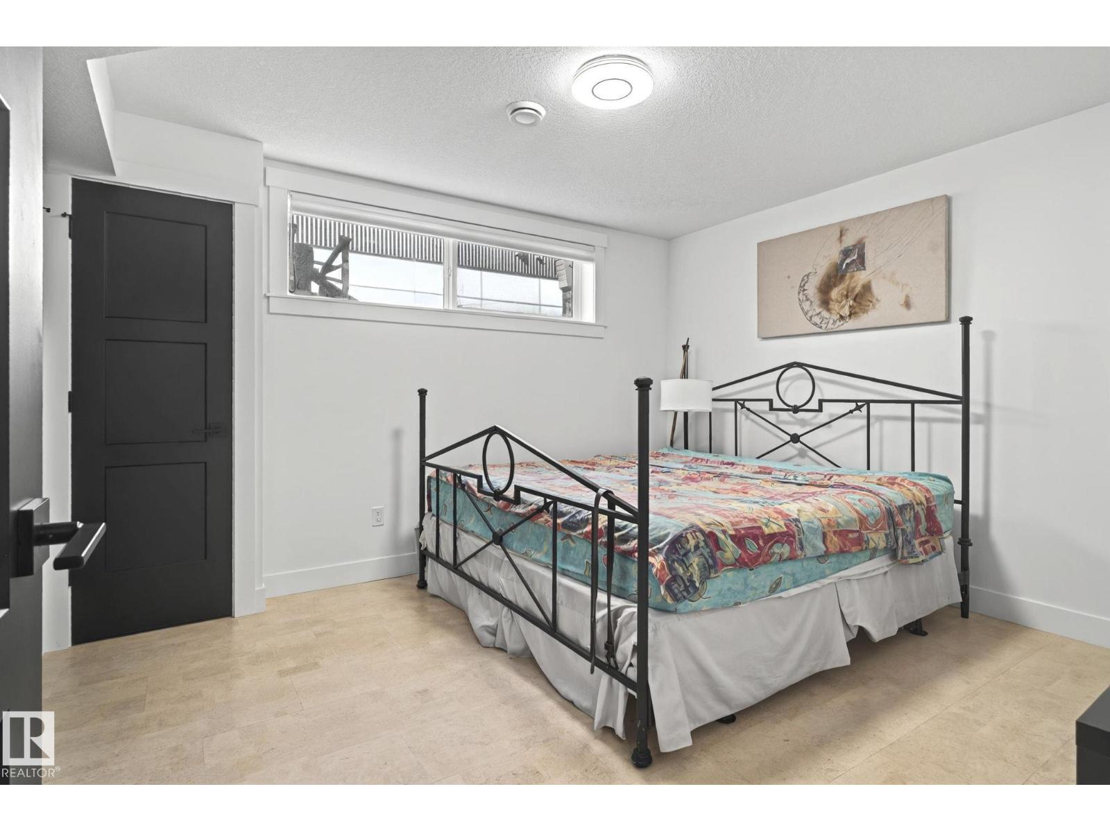 7222 119 ST NW, Edmonton