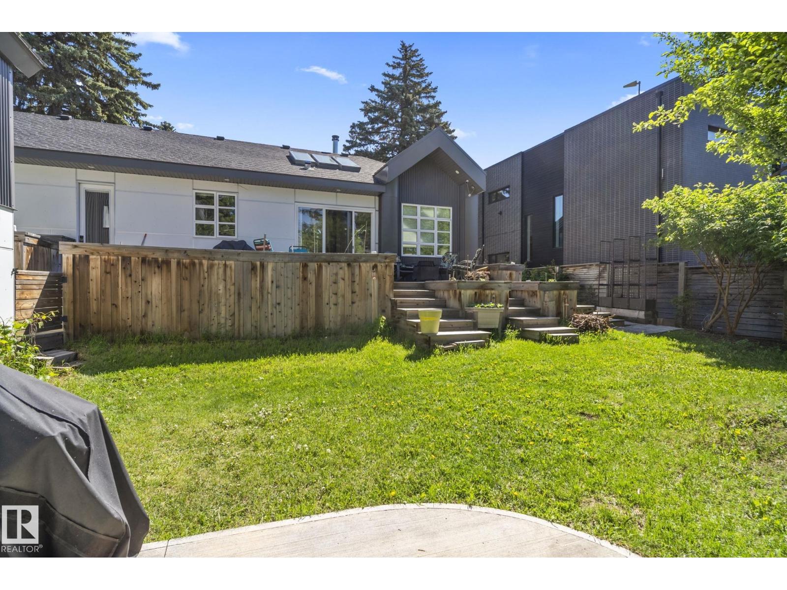 7222 119 ST NW, Edmonton