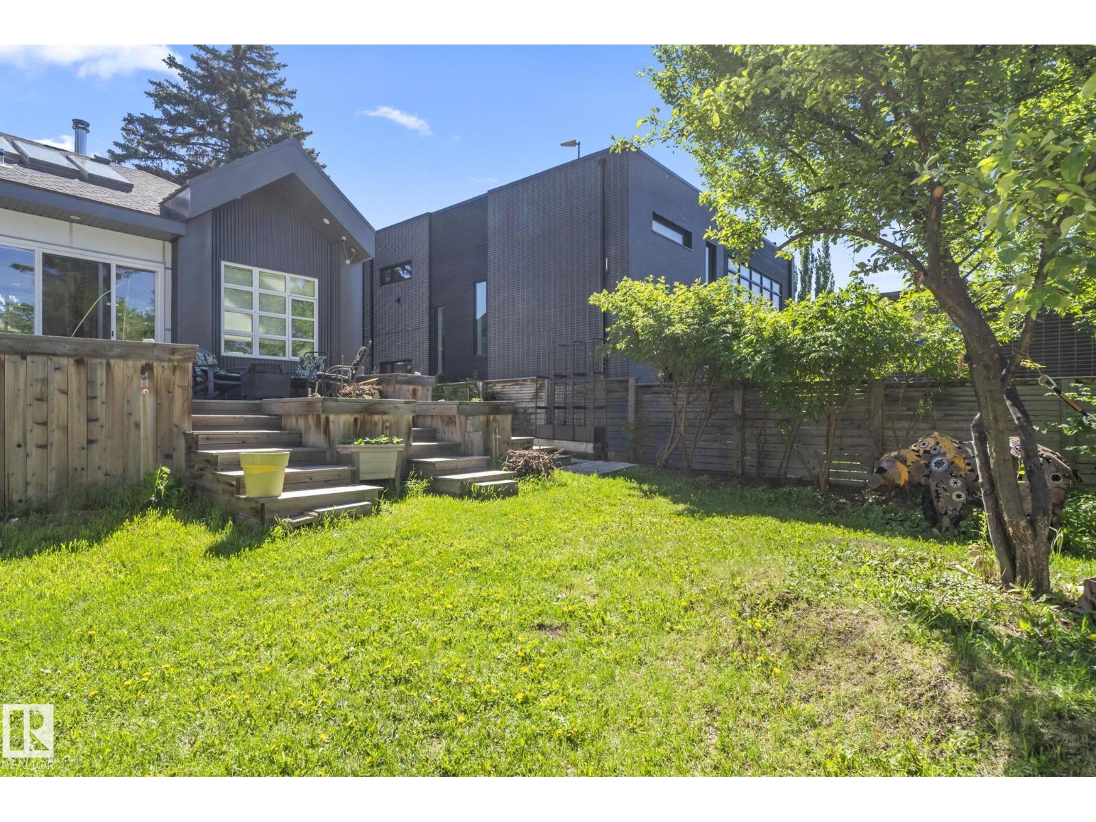 7222 119 ST NW, Edmonton