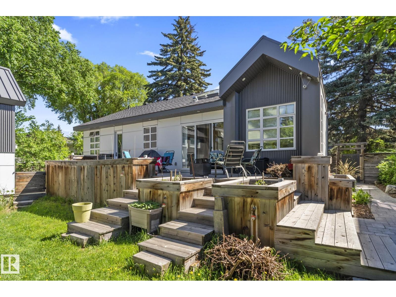 7222 119 ST NW, Edmonton