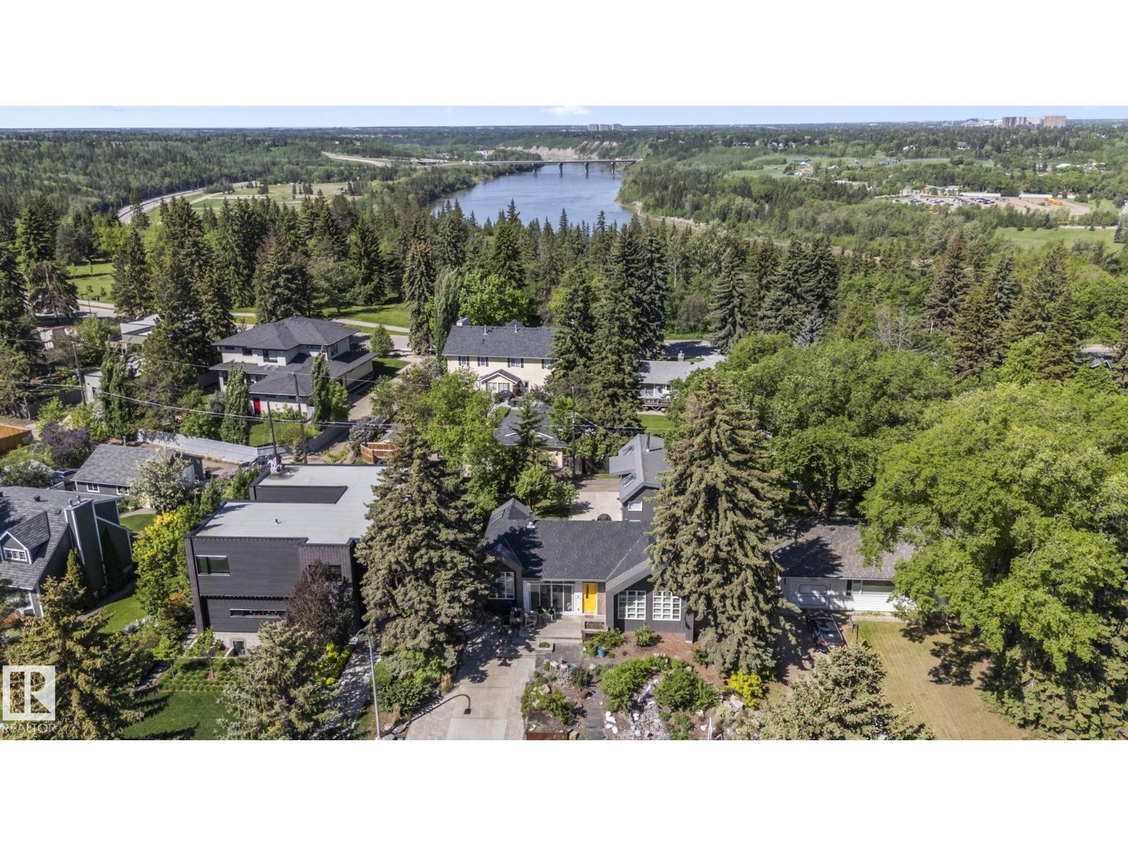 7222 119 ST NW, Edmonton