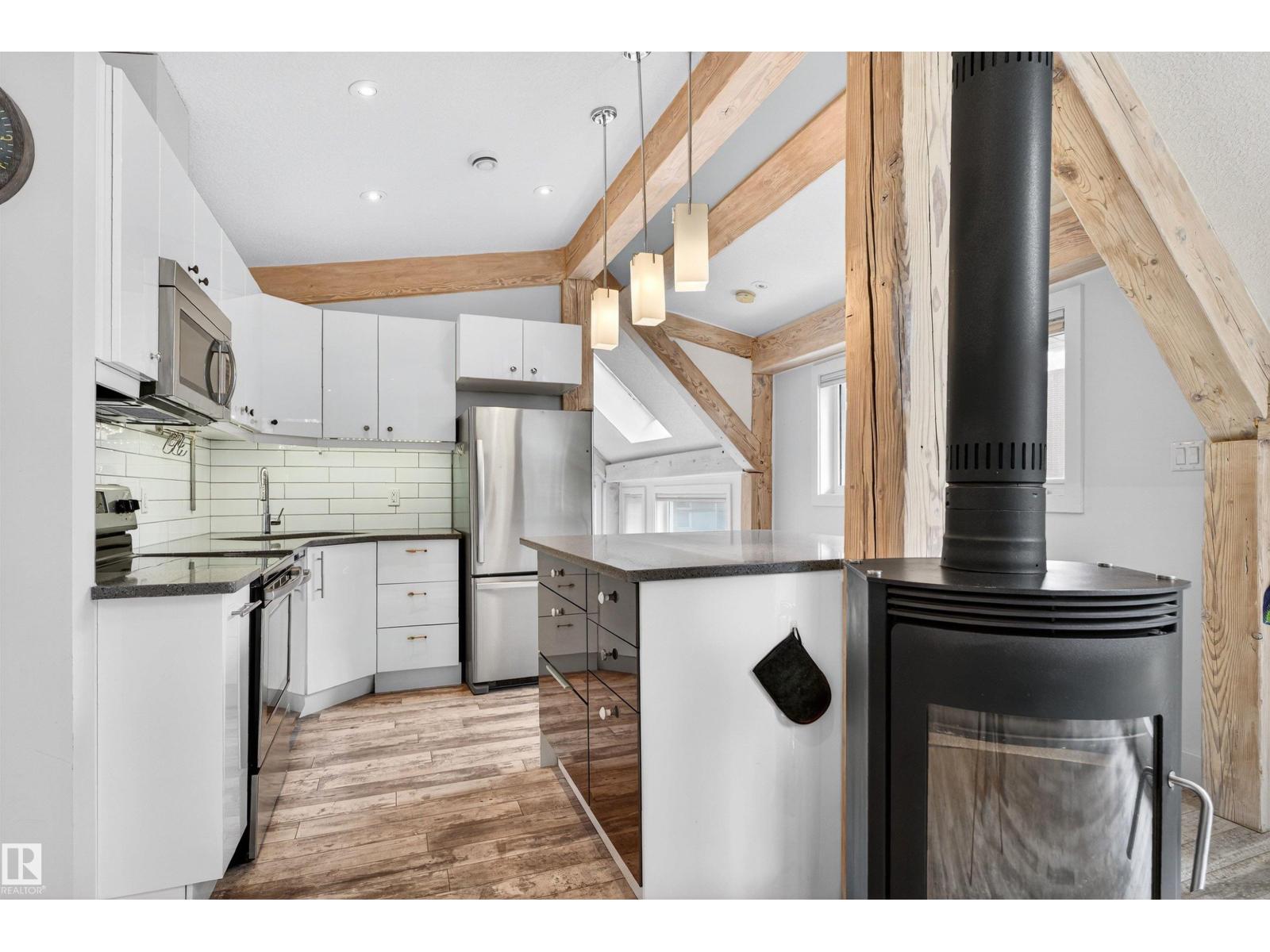 7222 119 ST NW, Edmonton