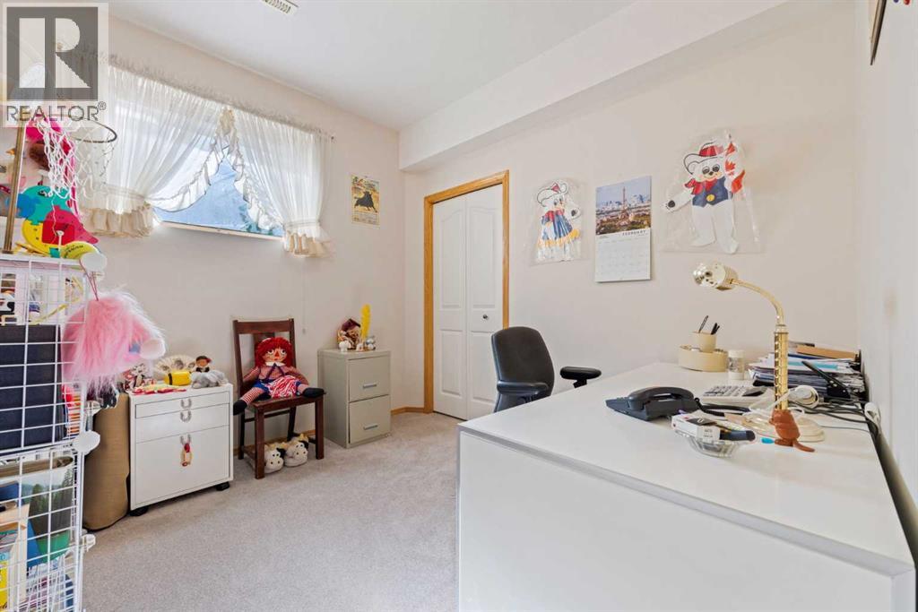 Single Family House Bungalow for Sale in  Arbour Estates View NW Arbour Lake Calgary 