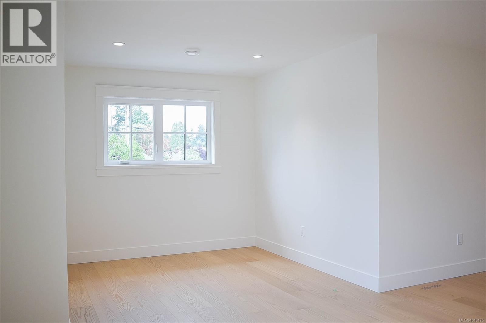 318 Willow St, Parksville