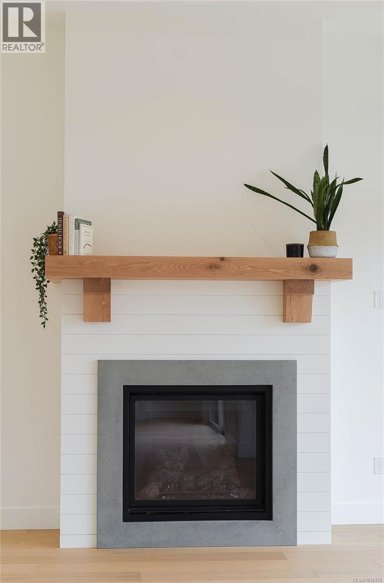 318 Willow St, Parksville