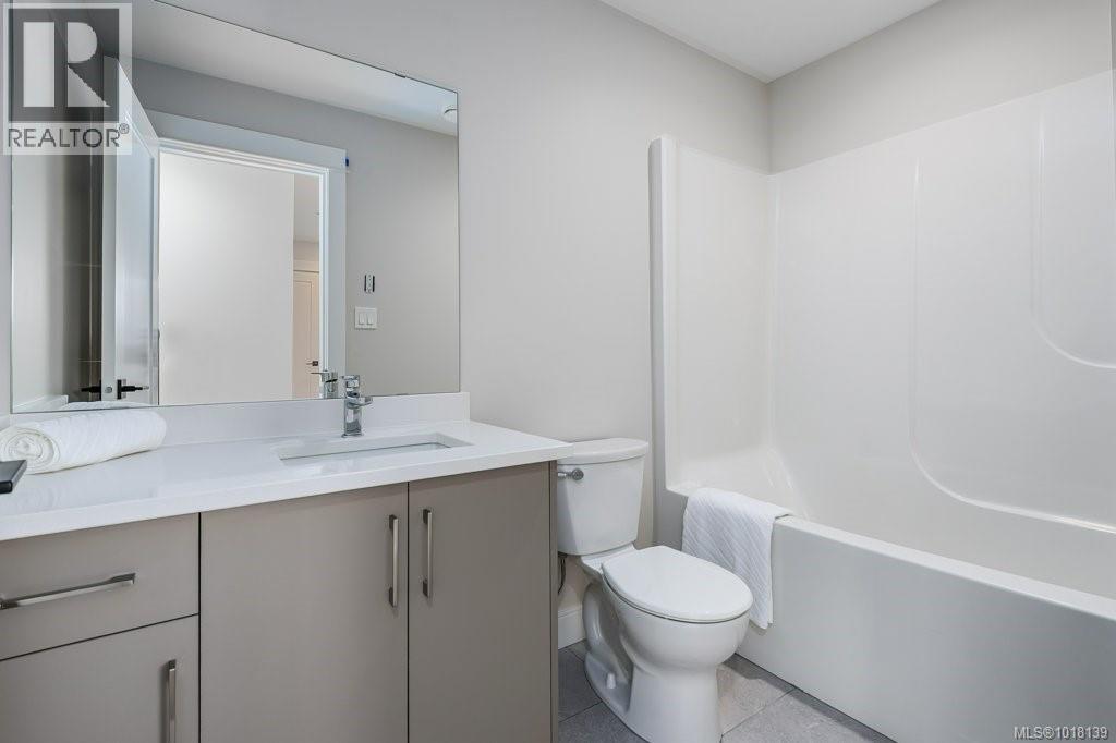 121 2580 Brookfield Dr, Courtenay