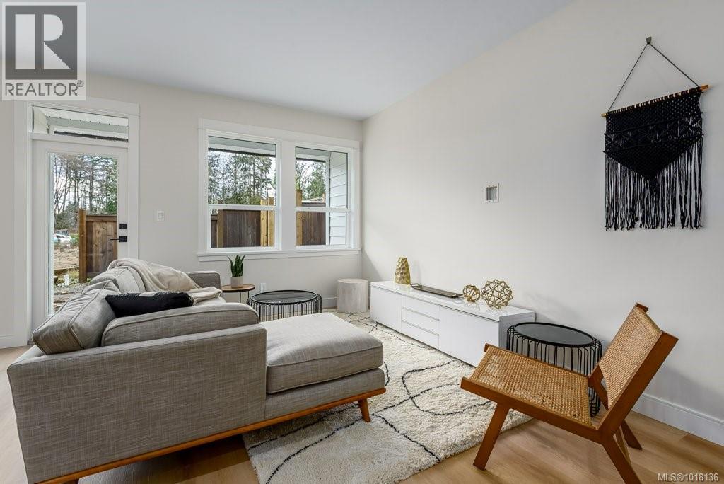 203 2580 Brookfield Dr, Courtenay