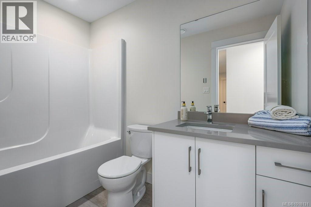 205 2580 Brookfield Dr, Courtenay