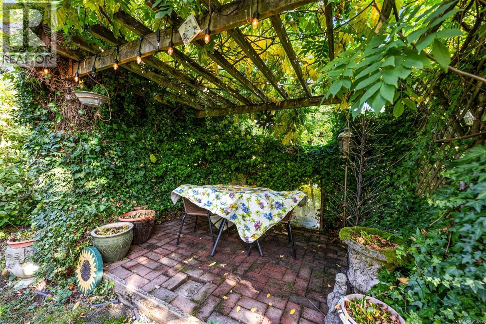 1680 Austin Pl, Cowichan Bay